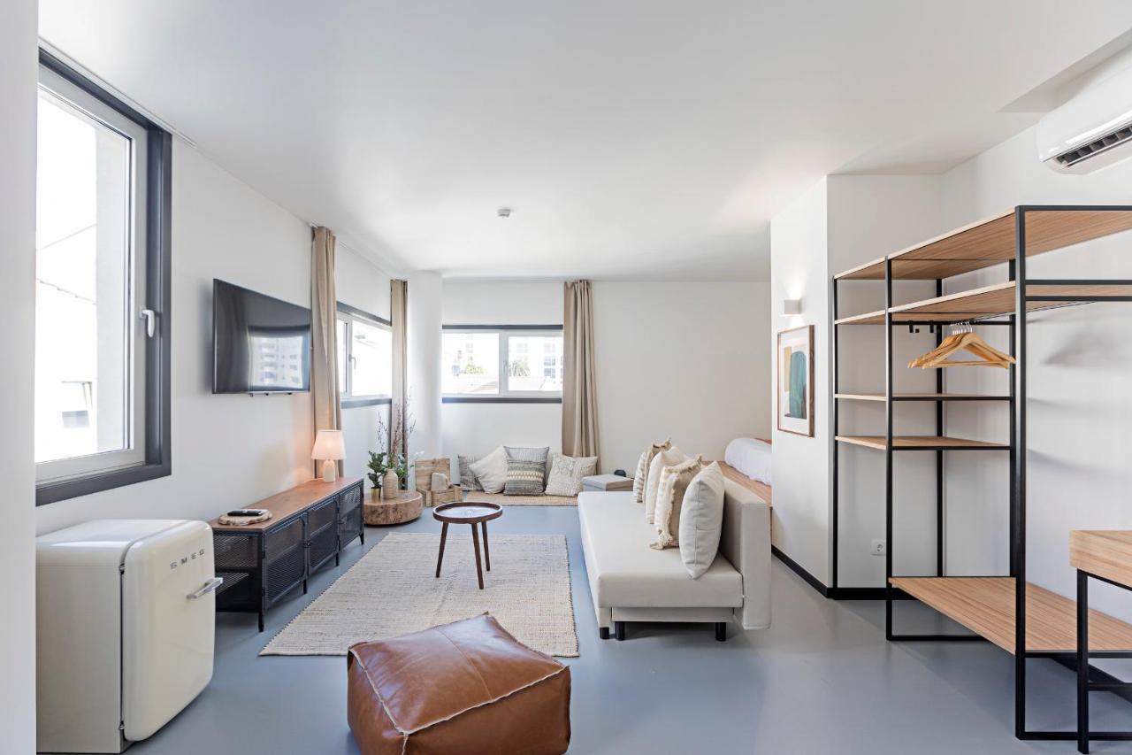 Regras 45 Building A By Lovelystay Porto Bagian luar foto