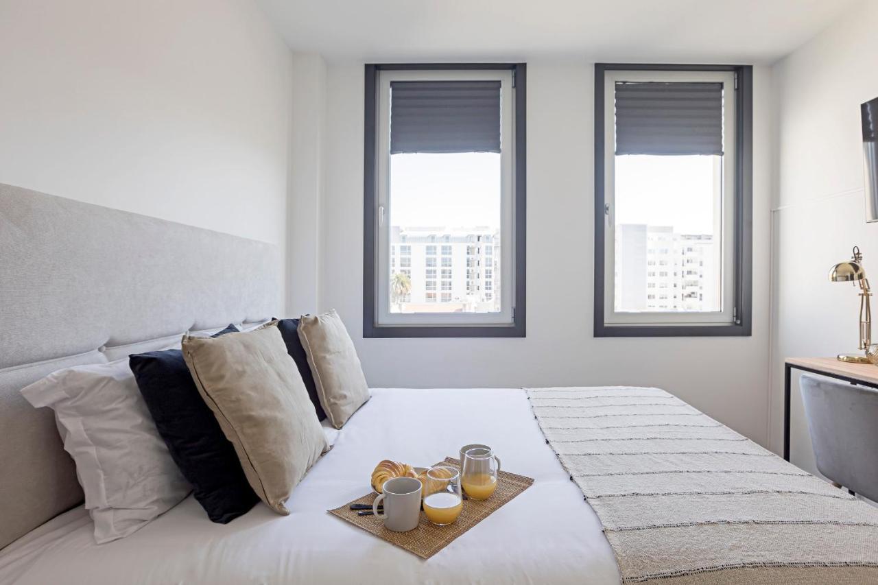 Regras 45 Building A By Lovelystay Porto Bagian luar foto