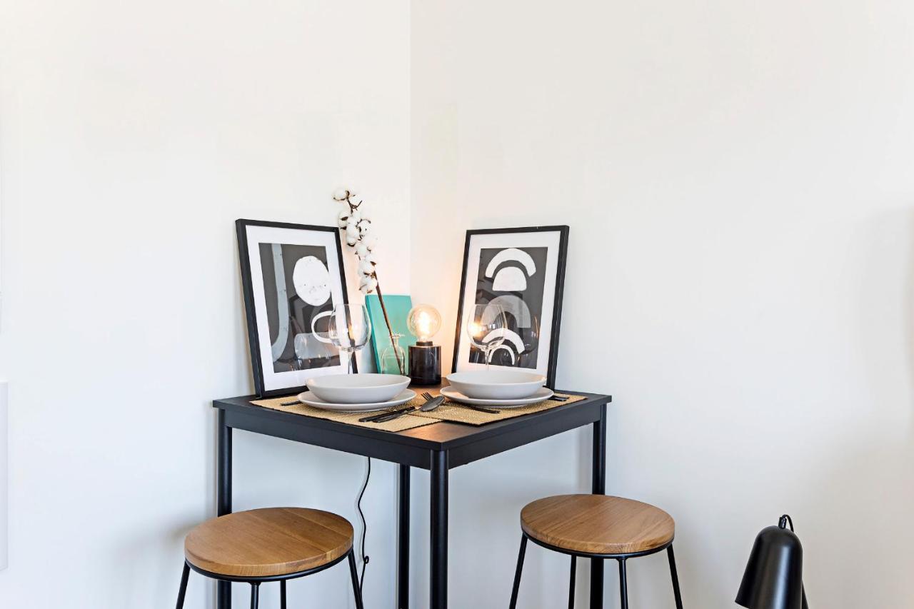 Regras 45 Building A By Lovelystay Porto Bagian luar foto